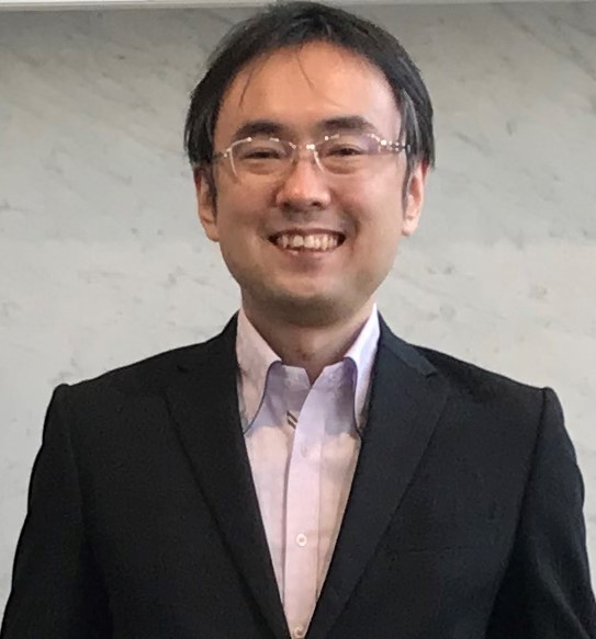 田向先生が教授に就任しました!