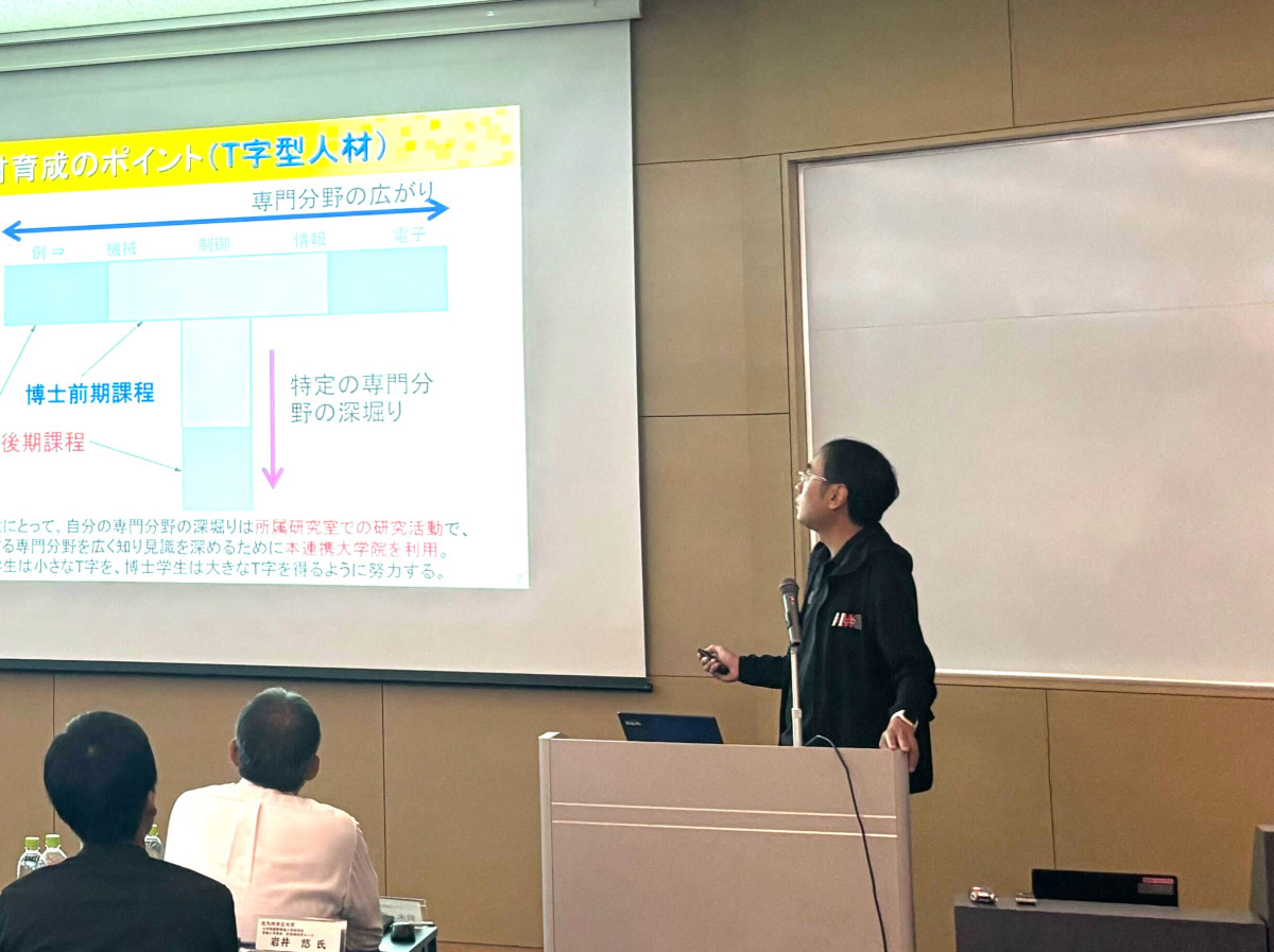 田向教授が第212回産学交流サロン「ひびきのサロン」にて講演しました